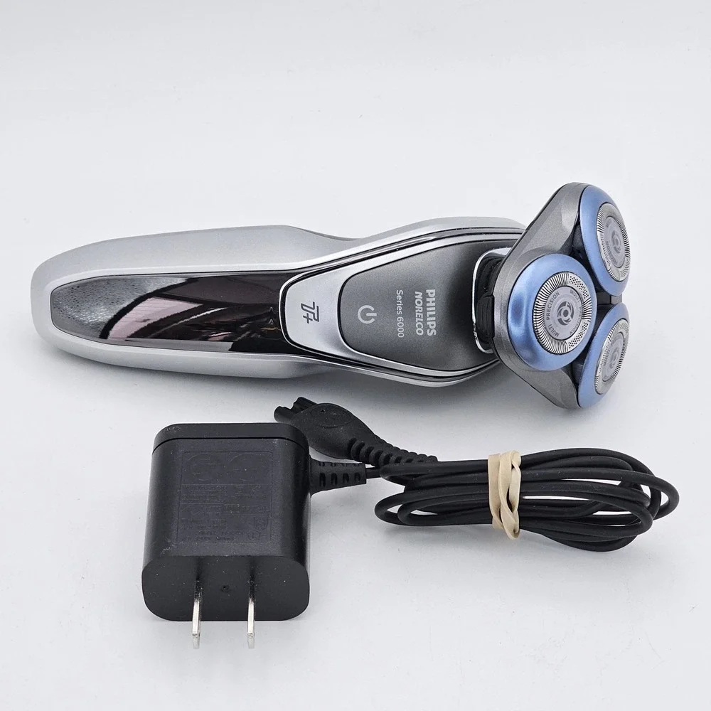 Philips Norelco Series 6000‎ Wet/Dry Electric Shaver S6540 w/Power Cord, Tested